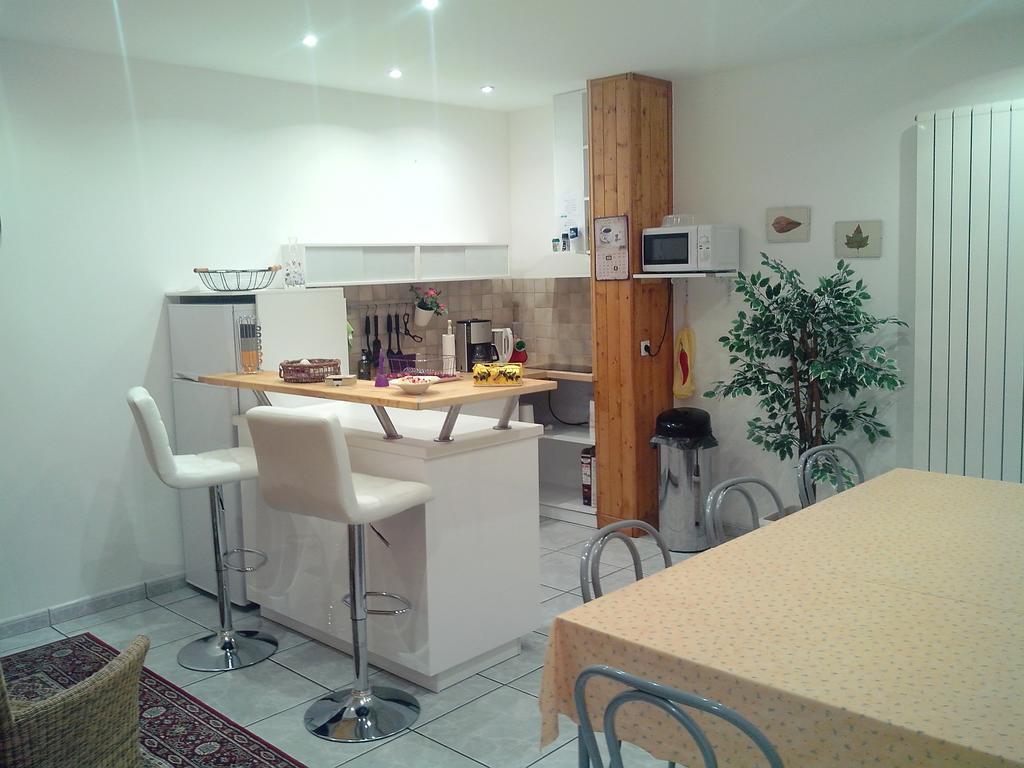 Le Panorama - Chambres D'Hotes - Cuisine Disponible Vieille-Brioude Exterior photo